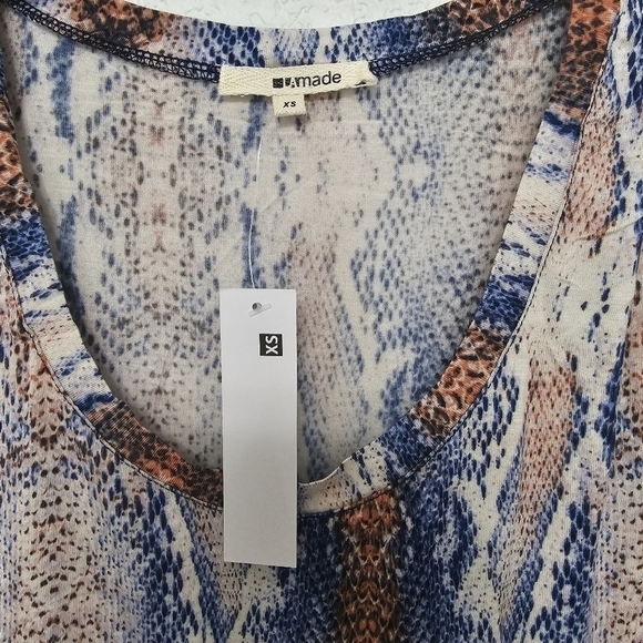 NWT LAmade Short Sleeve Tee Shirt Snake Print Side & Shoulder Ruched Detail XS - Picture 6 of 8